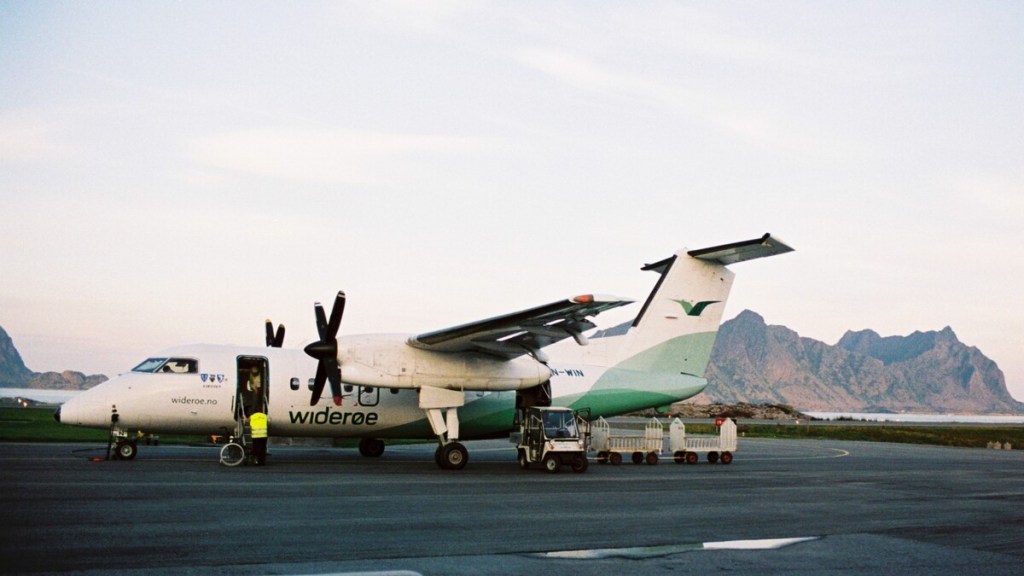 Aeropuerto de Svolvaer en las Islas Lofoten