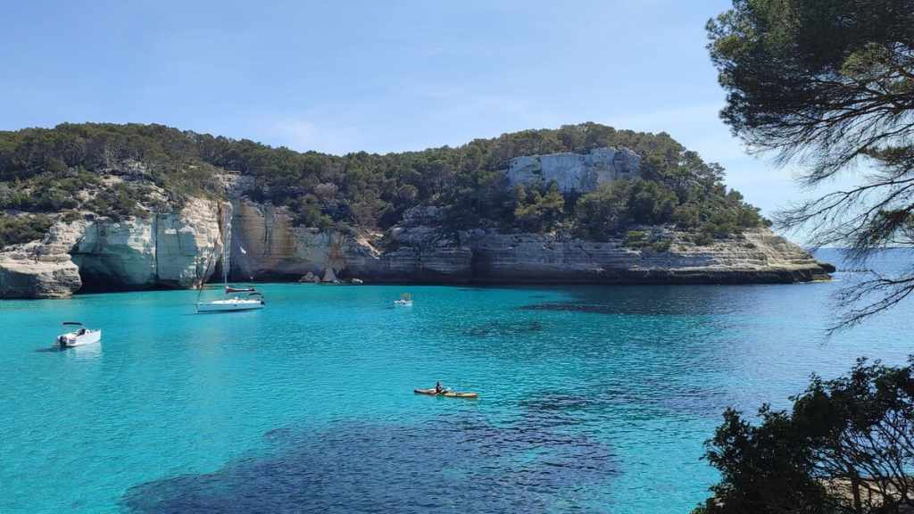 Cala Mitjana, acceso desde Cala Galdana.