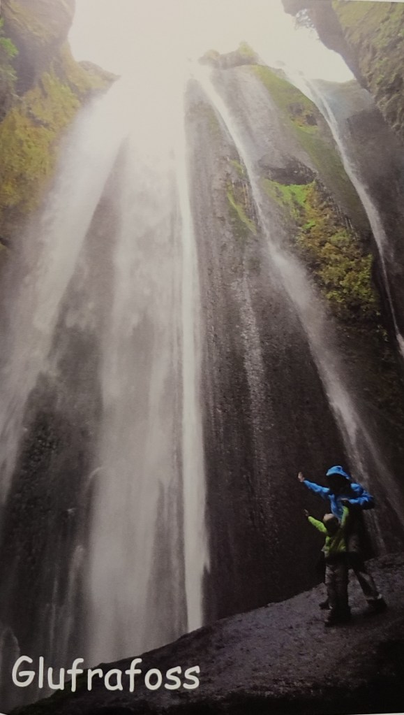 Gljúfrafoss, la cascada escondida