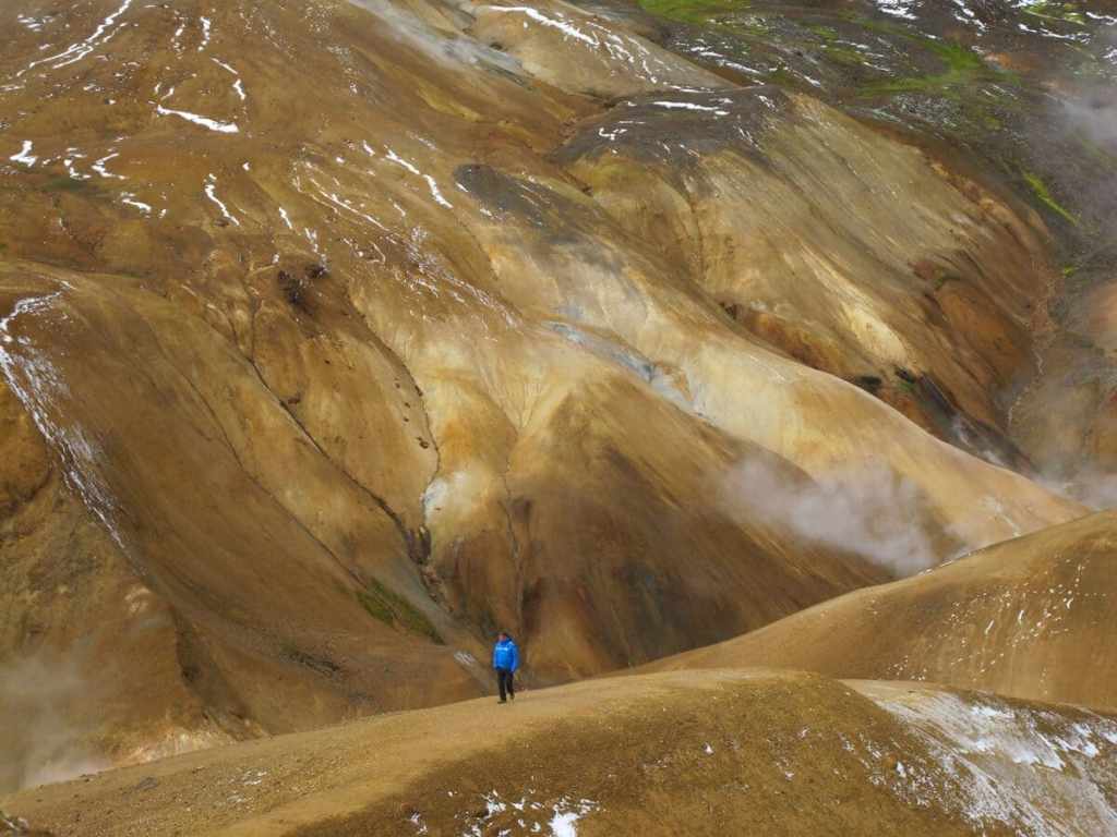 Kerlingarfjöll, área geotérmica que alberga manantiales. Hveradalir